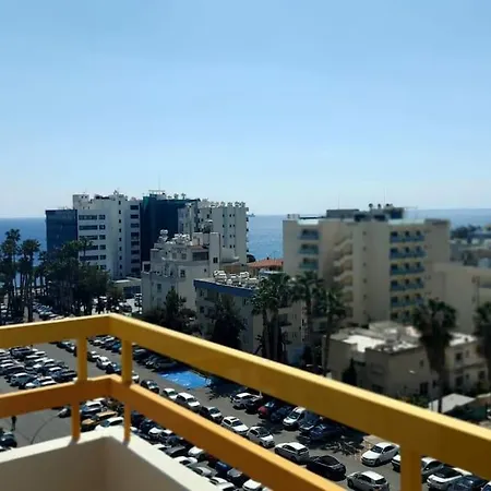 Balcony Sea View Whole Apt, Minutes To * Лімасол